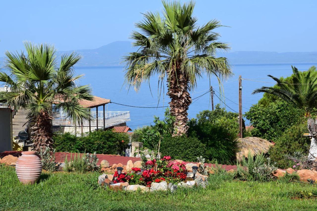 Studio Holiday Kalamata 2 Exterior foto